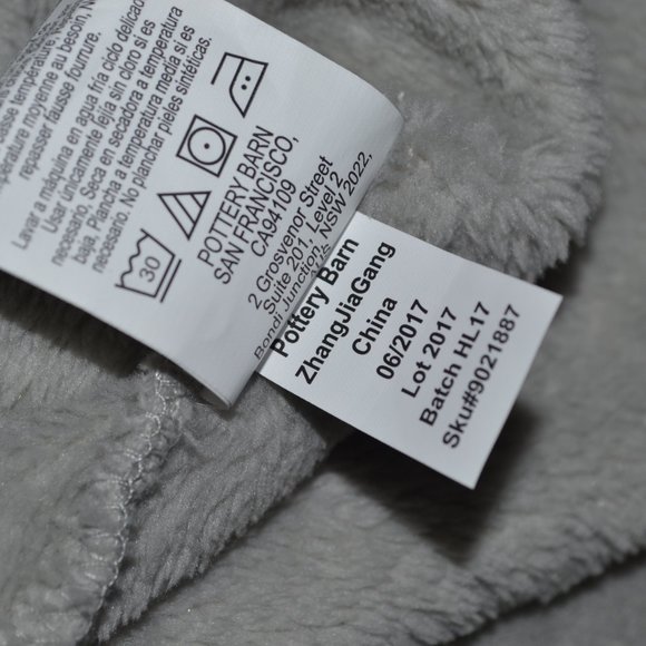 Pottery Barn Intimates & Sleepwear Pottery Barn Hooded Faux Fur